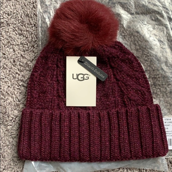 Ugg W Pom Beanie - Picture 2 of 5